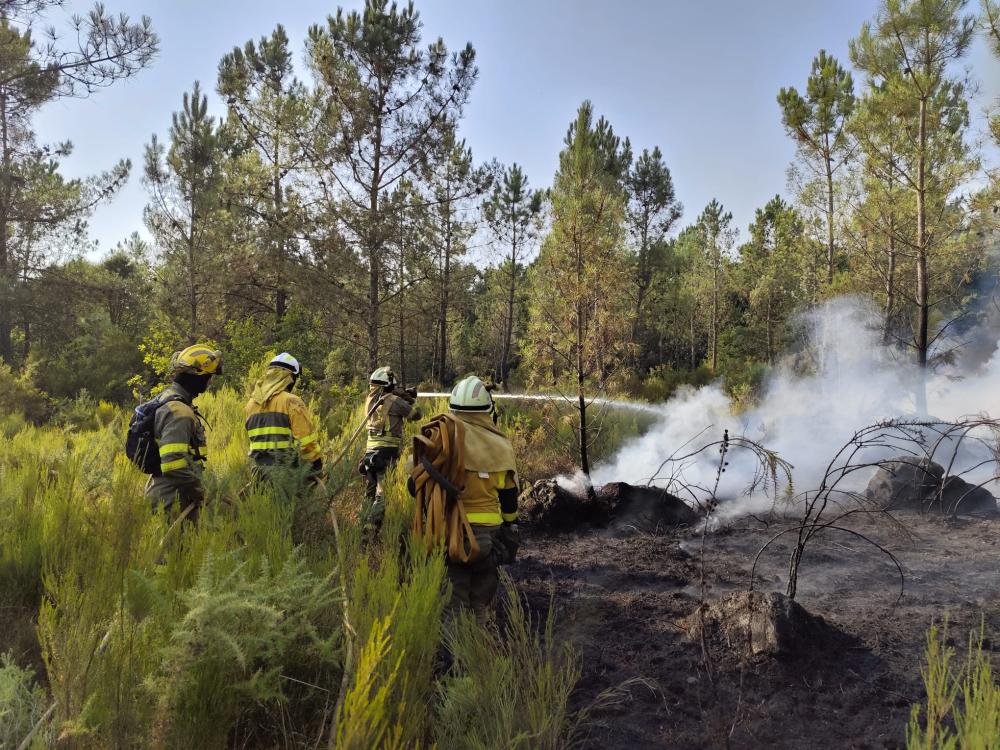 Imagen O DISPOSITIVO DE EMERXENCIAS QUE O CONCELLO DE LALÍN TEN OPERATIVO DESDE O PRIMEIRO MOMENTO POSIBILITA UNHA ACTUACIÓN ÁXIL NOS INCENDIOS...
