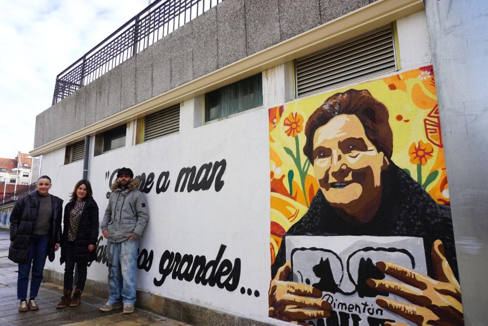 Imagen UN MURAL REIVINDICA EN LALÍN A FORZA DAS CANTAREIRAS GALEGAS, A TRANSMISIÓN ORAL E HOMENAXEA A HORTENSIA TABOADA CACHAFEIRO