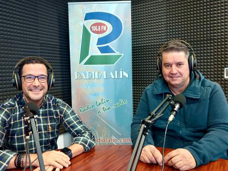 Imaxe: Hoxe pasaron polos micros de Radio Lalín Jose Bugallo e Antonio Batán, director e presidente da Banda de Música de Lalín, para contarnos...