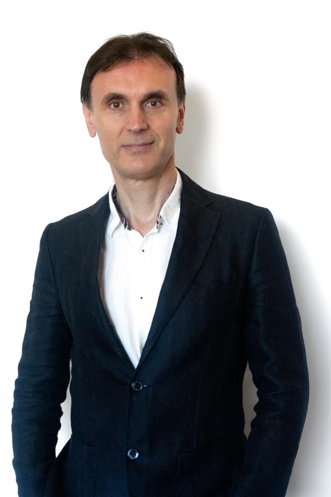 Imagen CRESPO ANUNCIA A INCORPORACIÓN DO CATEDRÁTICO DO DEPARTAMENTO DE FÍSICA APLICADA DA USC JORGE MIRA Á ENCOMENDA DO COCIDO