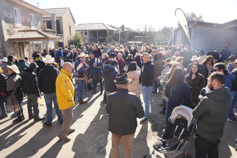 Imagen A MATANZA TRADICIONAL CELEBRADA EN BARCIA ALBERGOU MÁIS DUN MILLEIRO DE PARTICIPANTES NA SÚA XXIII EDICIÓN
