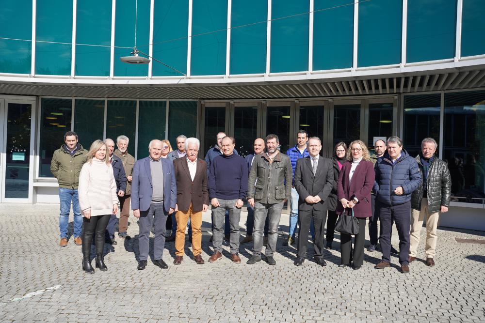 Imagen A REUNIÓN DA AP-53 CONVOCADA POR CRESPO REMATA COA CONSTITUCIÓN DUN GRUPO DE TRABALLO AMPLO INTEGRADO POR REPRESENTANTES DOS COLECTIVOS...