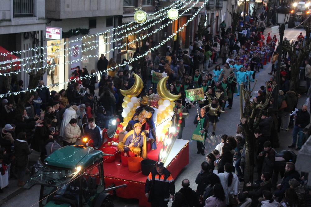Imagen A CABALGATA SAIRÁ ÁS SEIS DA TARDE DA RÚA DA BANDA E A RECEPCIÓN DOS MAGOS TERÁ LUGAR NA ALDEA DOS REIS A PARTIR DAS SETE E CUARTO