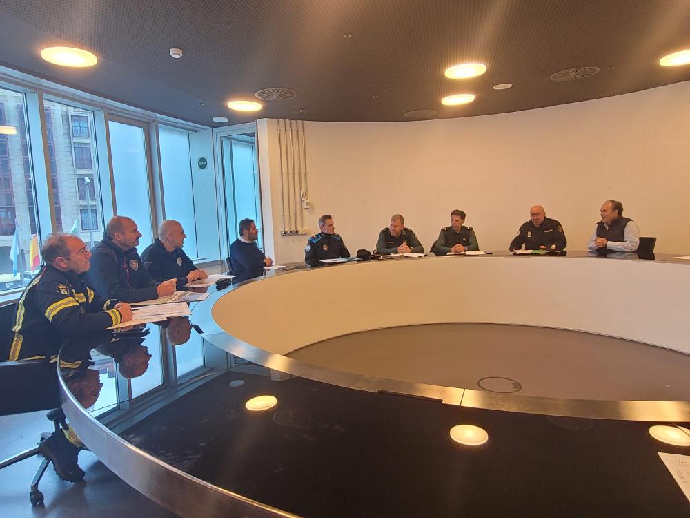 Imagen A XUNTA LOCAL DE SEGURIDADE ACORDA REFORZAR TODOS OS CORPOS DE SEGURIDADE DURANTE A FIN DE SEMANA GRANDE DO COCIDO