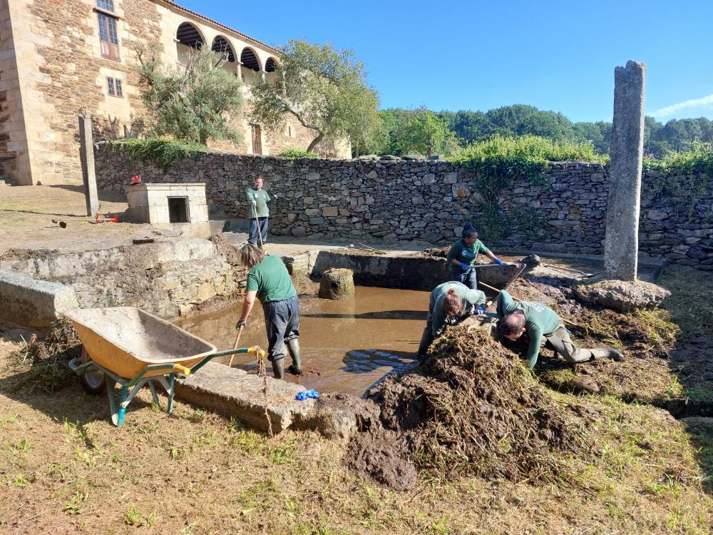Imagen “LALÍN VERDE” DESENVOLVE ACTUACIÓNS EN LIÑARES, NOS XARDÍNS DA GARDERÍA DO POLÍGONO E DO COLEXIO MANUEL RIVERO E NO PONTIÑAS